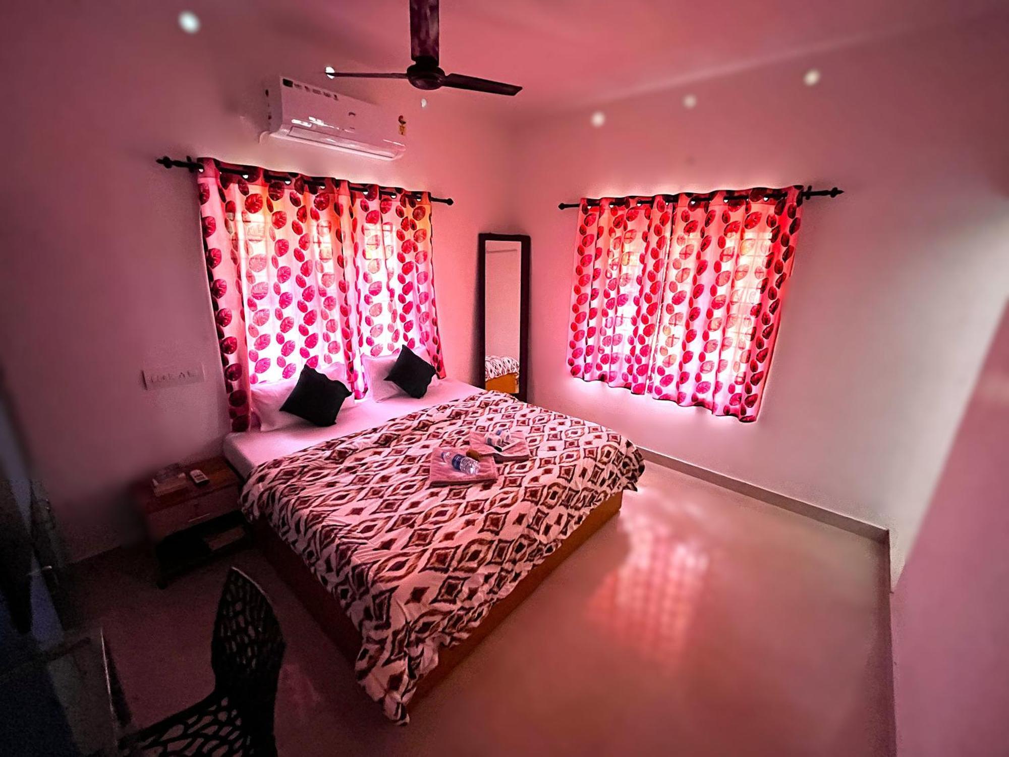 Paddy N Canal Homestay Alappuzha Exteriör bild