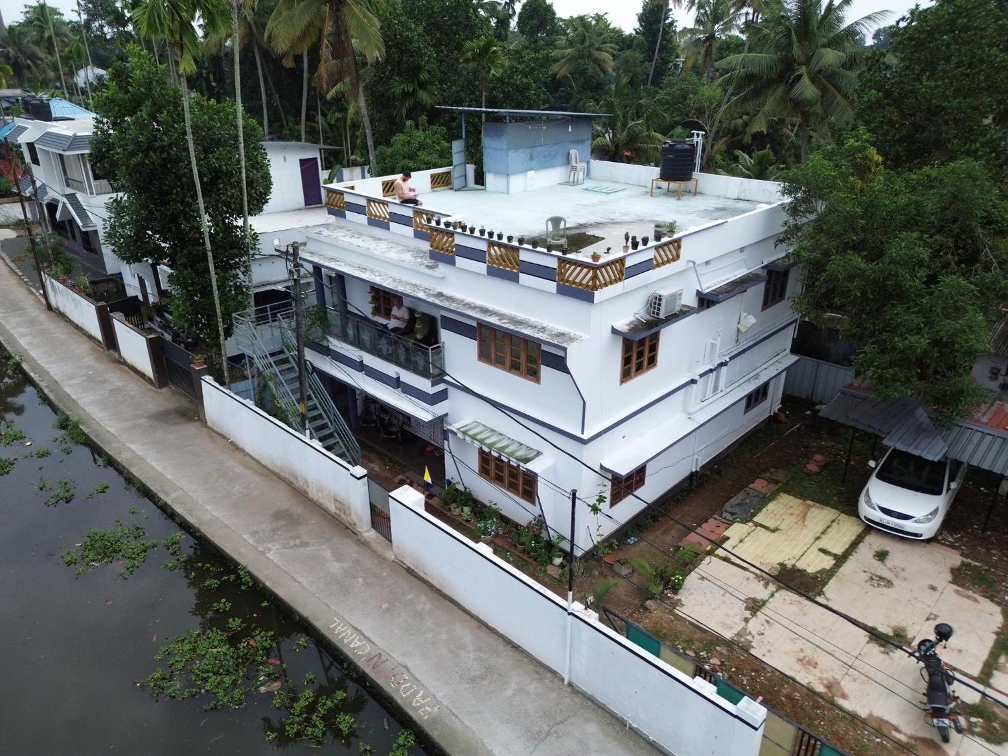 Paddy N Canal Homestay Alappuzha Exteriör bild